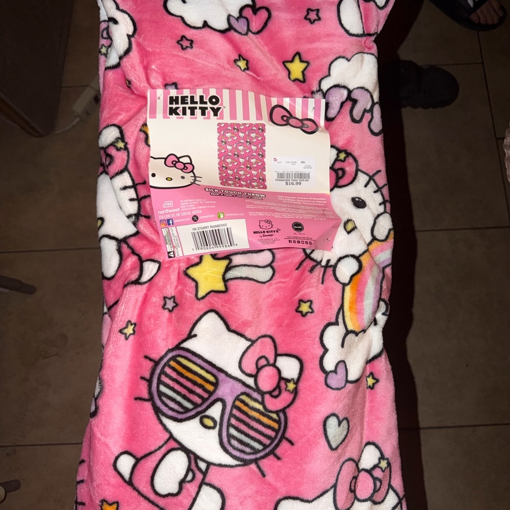 Hello Kitty pink rainbow start throw blanket #kawaii #sanrio